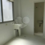 Apartamento à venda com 3 quartos, sendo 1 suíte, em Itaim Bibi, São Paulo, SP