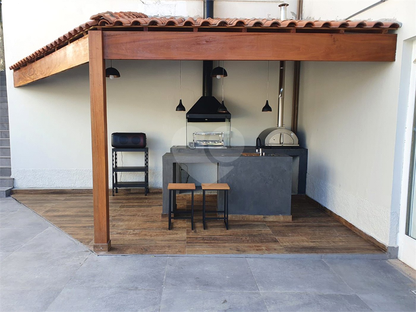 Casa à venda com 4 quartos, sendo 3 suítes, em Jardim Prudência, São Paulo, SP