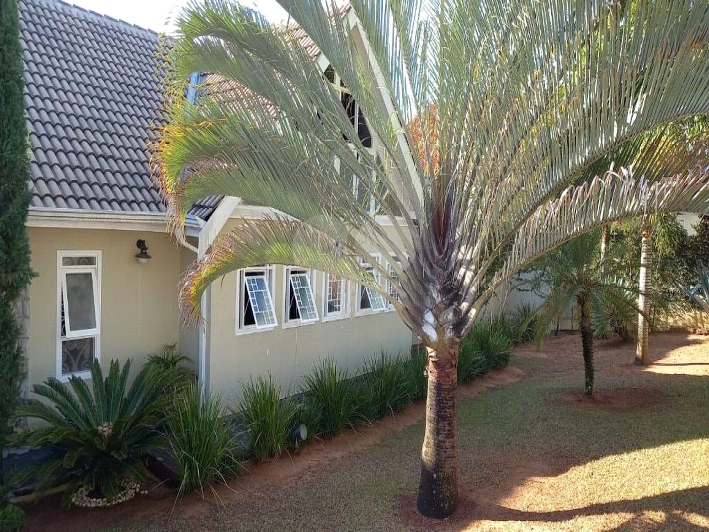 Casa à venda com 3 quartos, sendo 1 suíte,  em Bosque, Vinhedo, SP