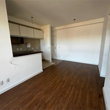 Apartamento à venda ou para alugar com 3 quartos, sendo 1 suíte,  em Vila Trujillo, Sorocaba, SP