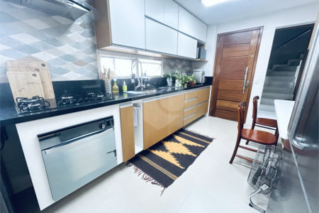 Cobertura à venda com 3 quartos, sendo 1 suíte, em Tijuca, Rio de Janeiro, RJ