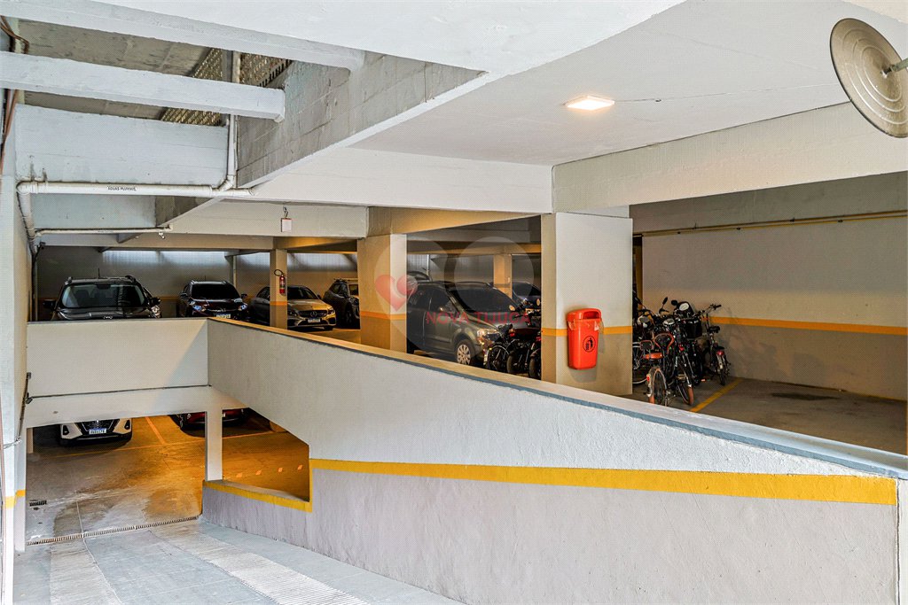 Apartamento à venda com 3 quartos, sendo 1 suíte,  em Lagoa, Rio de Janeiro, RJ