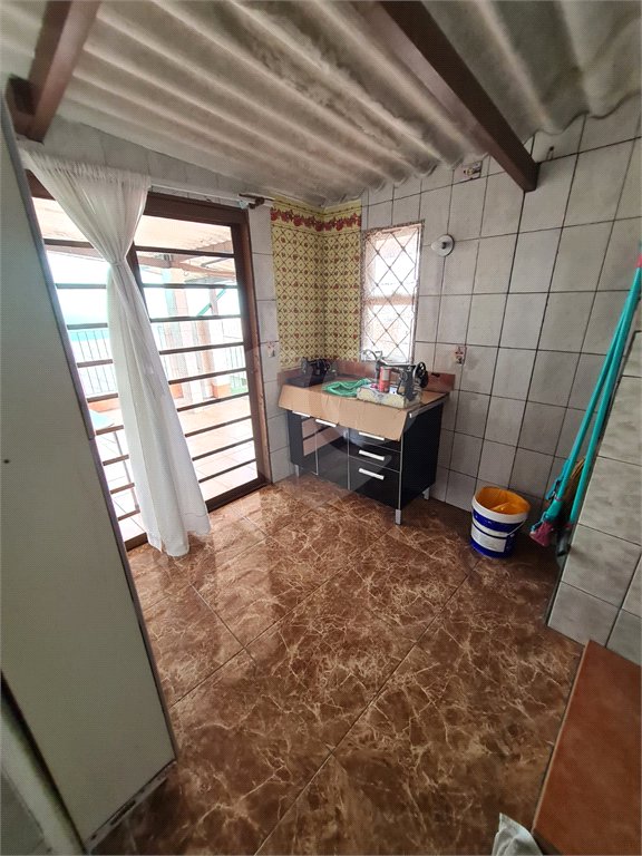 Casa à venda com 6 quartos em Vila dos Remédios, São Paulo, SP