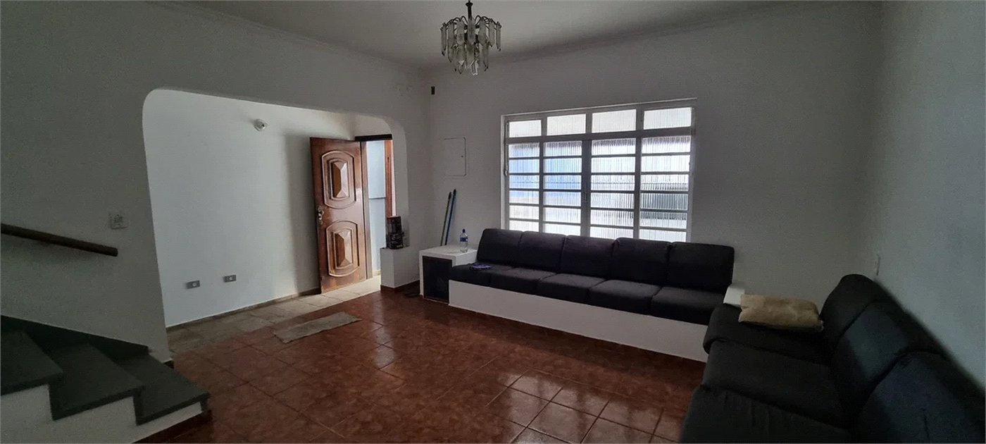 Casa à venda com 3 quartos, sendo 1 suíte, em Jardim Rosa Maria, São Paulo, SP