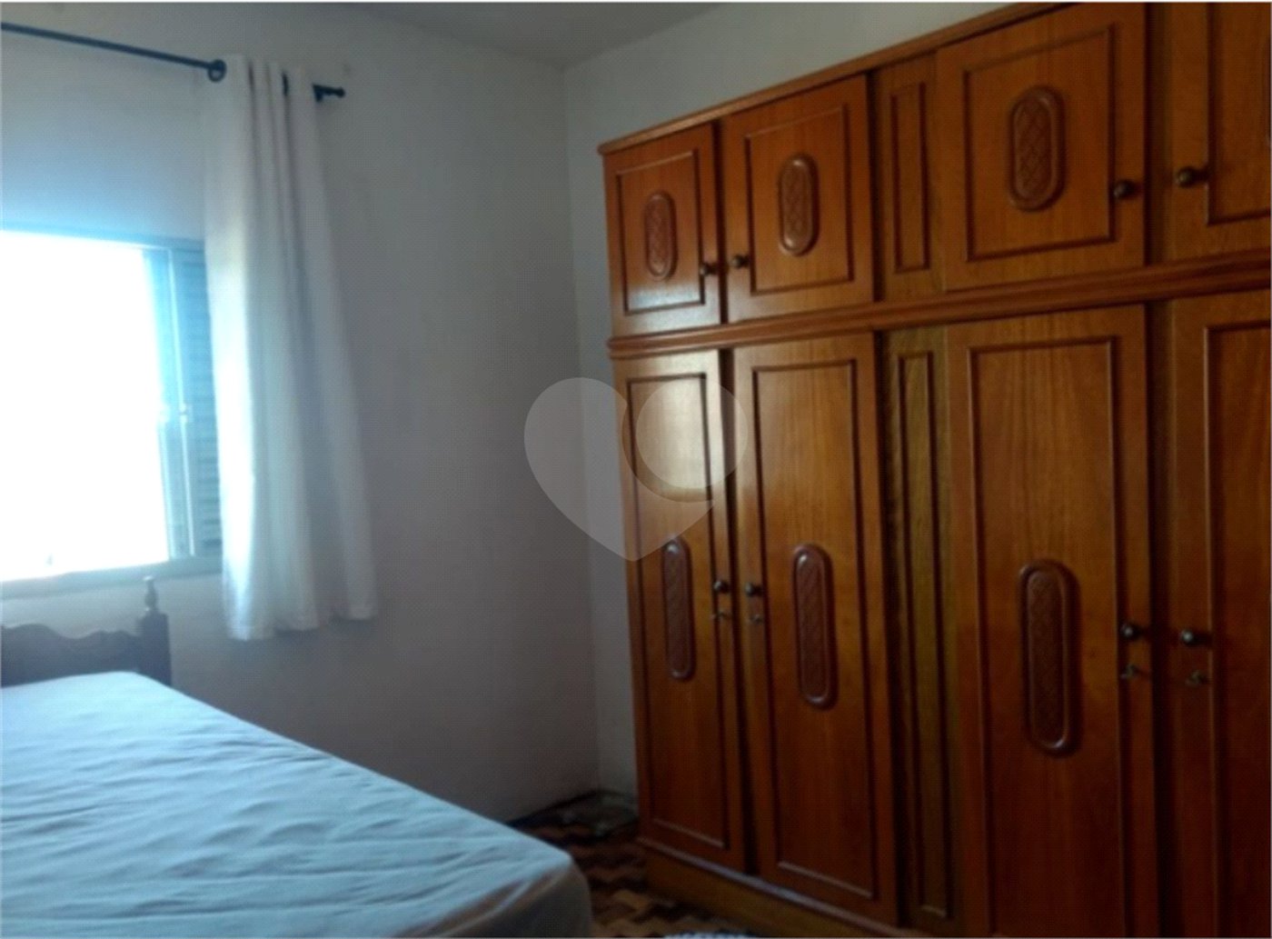 Sobrado à venda com 5 quartos, sendo 2 suítes, em Horto, São Paulo, SP