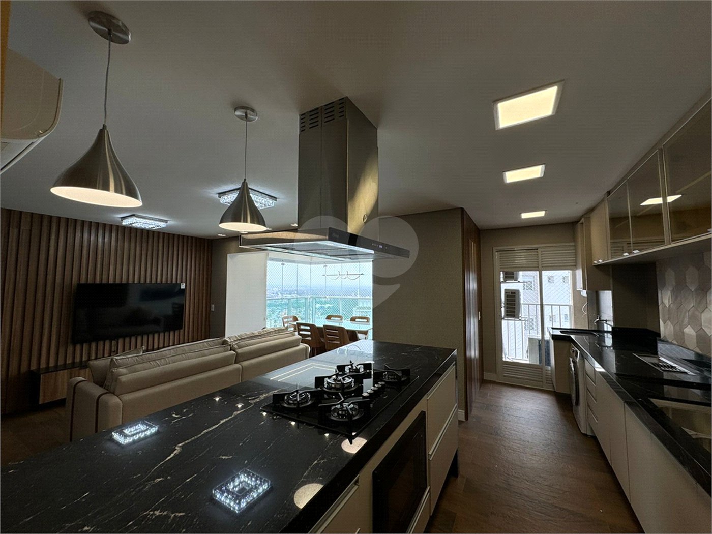 Apartamento à venda com 2 suítes em Vila Mogilar, Mogi das Cruzes, SP