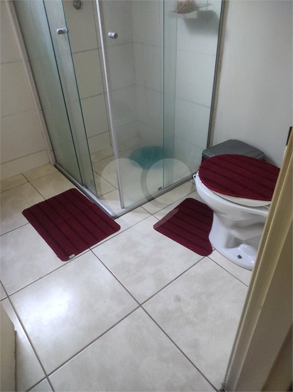 Apartamento no Condomínio Ipê Branco .
