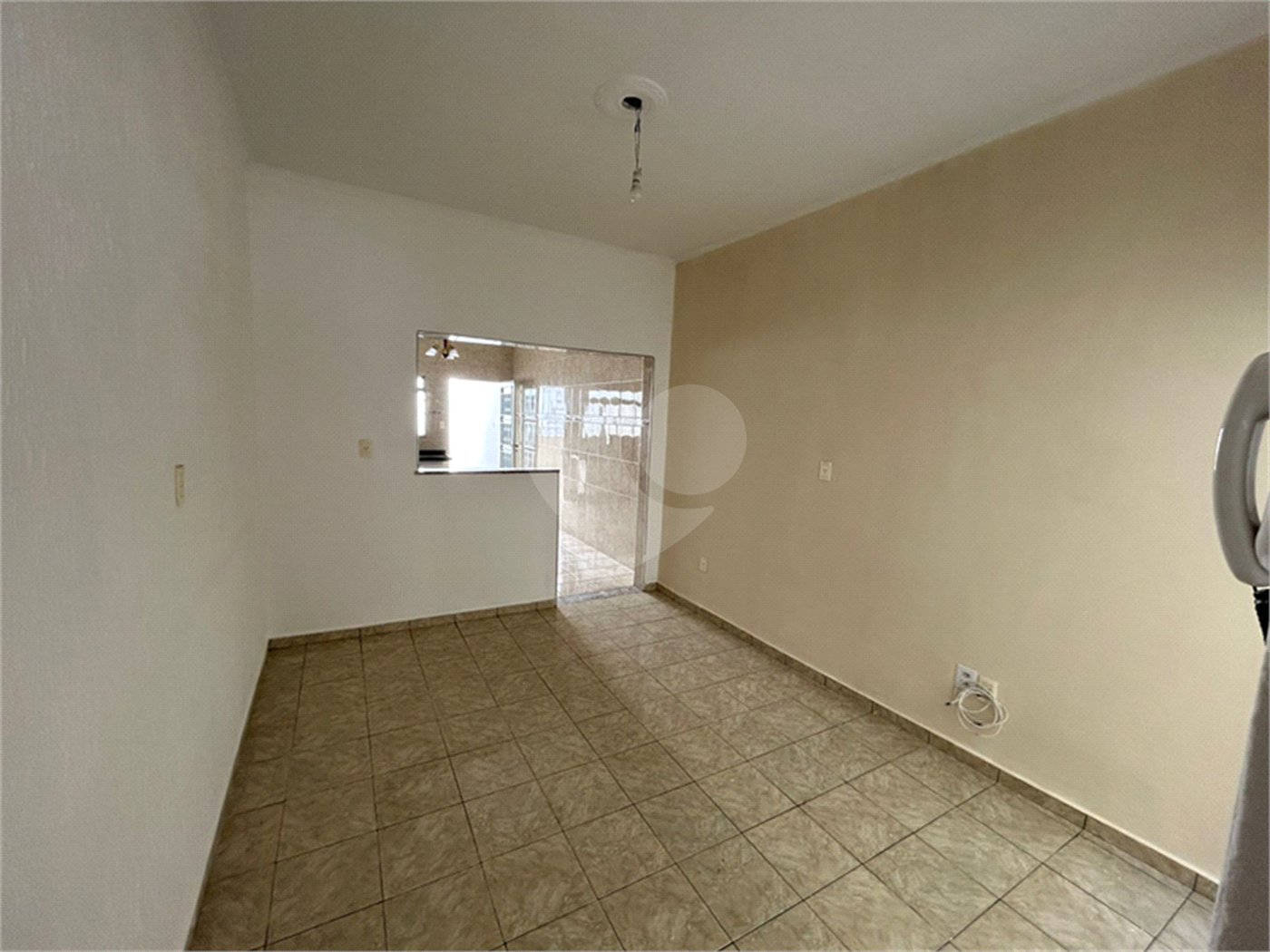 Casa à venda com 2 quartos em Vila Carvalho, Sorocaba, SP