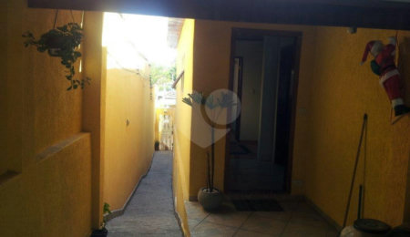 Casa à venda com 3 quartos em Parada Inglesa, São Paulo, SP