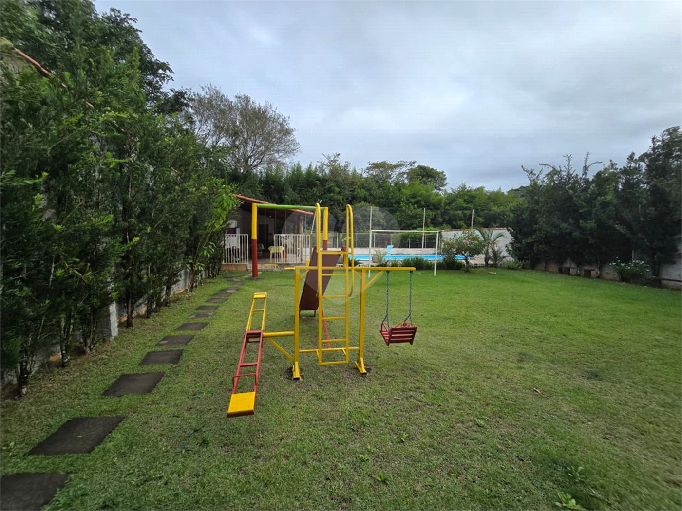 Chácara à venda com 3 quartos, sendo 1 suíte, em Cercadinho, Alambari, SP