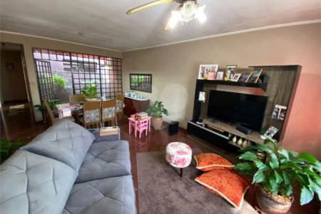 Casa à venda com 3 quartos, sendo 1 suíte, em Vila Correa, Ferraz de Vasconcelos, SP