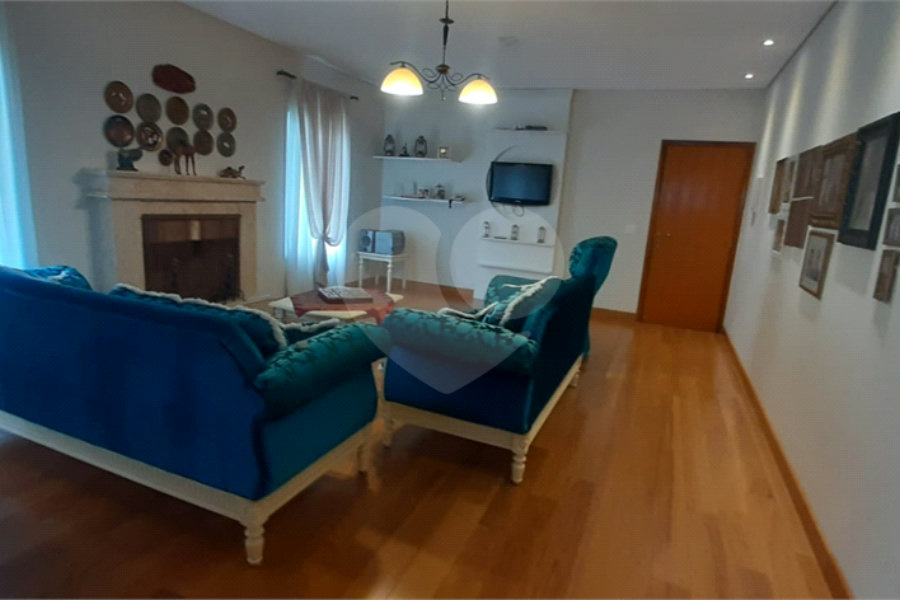 Sobrado para alugar com 4 suítes em Roseira, Mairiporã, SP
