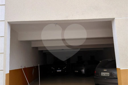 Casa à venda com 2 suítes no condomínio Residencial Guilhen, São Paulo - SP