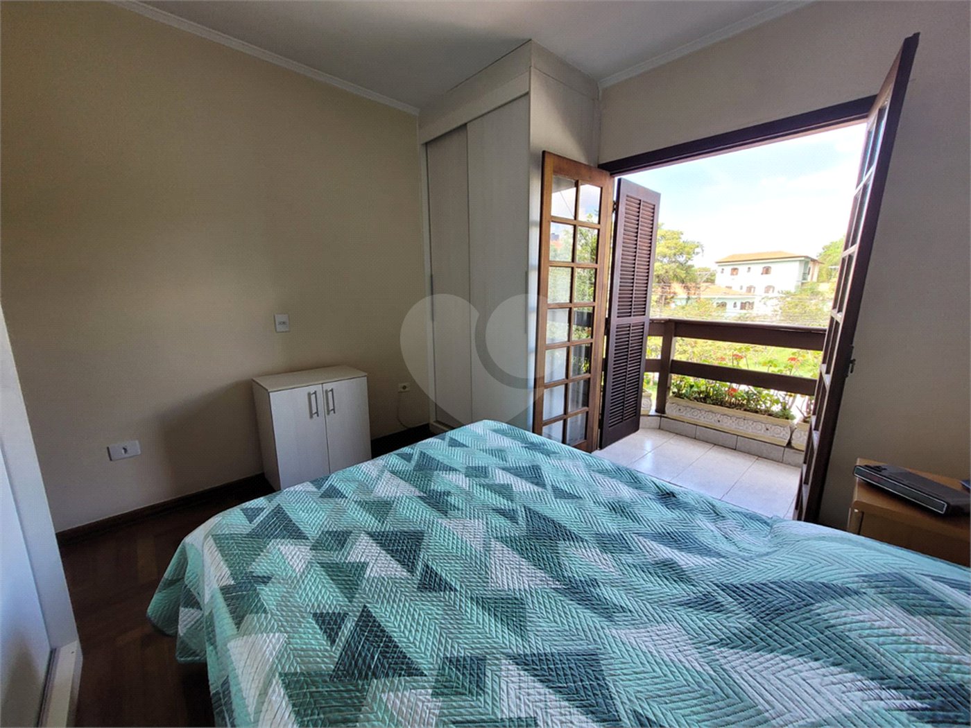 Sobrado à venda com 3 quartos, sendo 1 suíte, em Jardim Líbano, São Paulo, SP