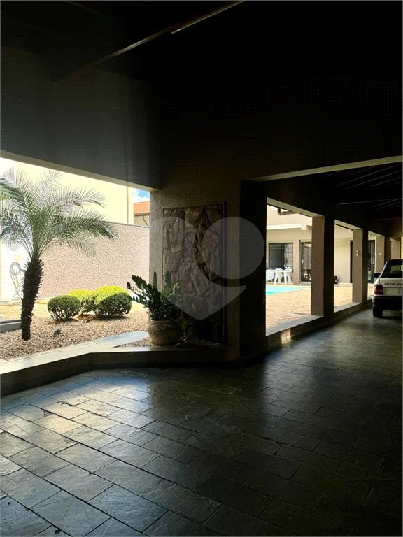 Belíssimo sobrado estilo edícula com 5 dormitórios, à venda na Nova Piracicaba em Piracicaba/ SP.