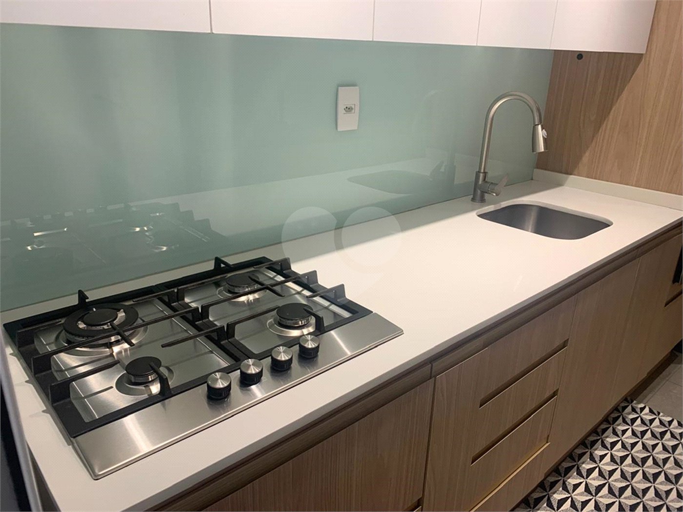 Apartamento à venda com 2 quartos, sendo 1 suíte,  em Barra Funda, São Paulo, SP
