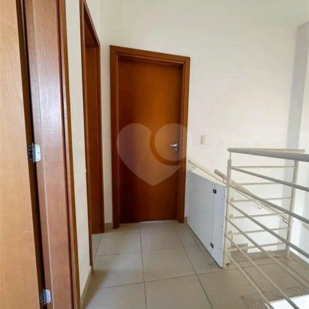 Casa à venda com 3 quartos, sendo 1 suíte,  no condomínio Vivere, Cuiabá - MT
