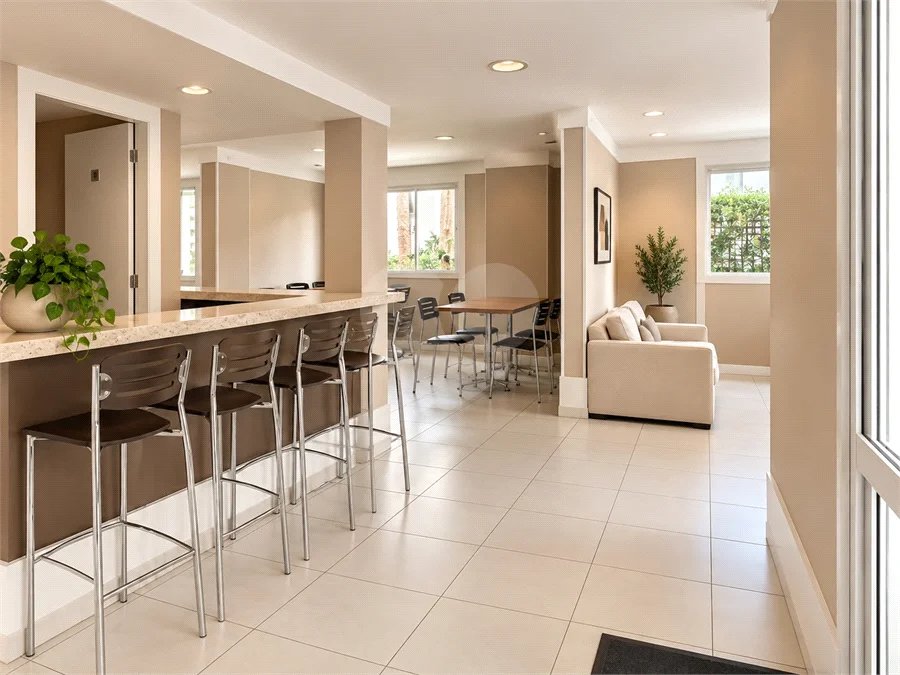 Apartamento à venda com 3 quartos, sendo 1 suíte, em Campo Belo, São Paulo, SP