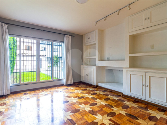 Casa de Vila à venda com 3 quartos em Brooklin, São Paulo, SP