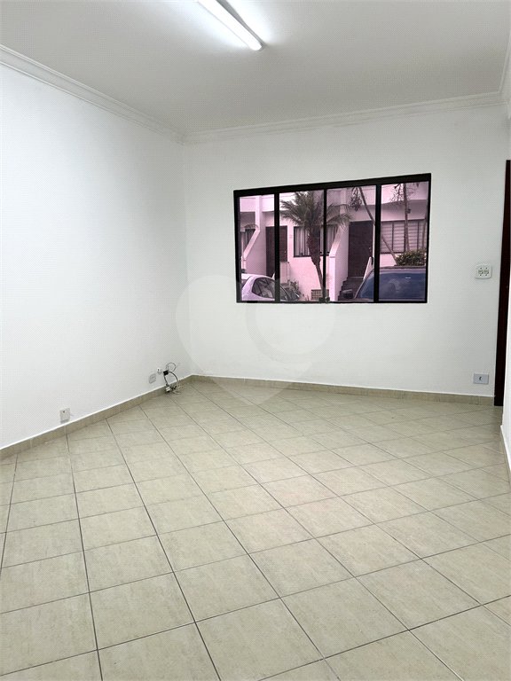 Casa para alugar com 2 quartos, sendo 1 suíte, no condomínio Terra Nostra III, São Paulo - SP