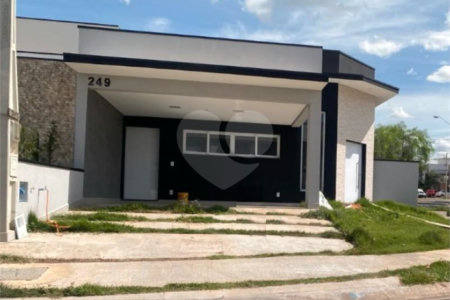 Casa à venda com 3 suítes no condomínio Village Moutonnée, Salto - SP