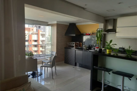 Apartamento à venda com 2 suítes em Vila Andrade, São Paulo, SP