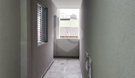 Casa à venda com 2 quartos, sendo 1 suíte,  no condomínio Residencial Sanches, São Paulo - SP