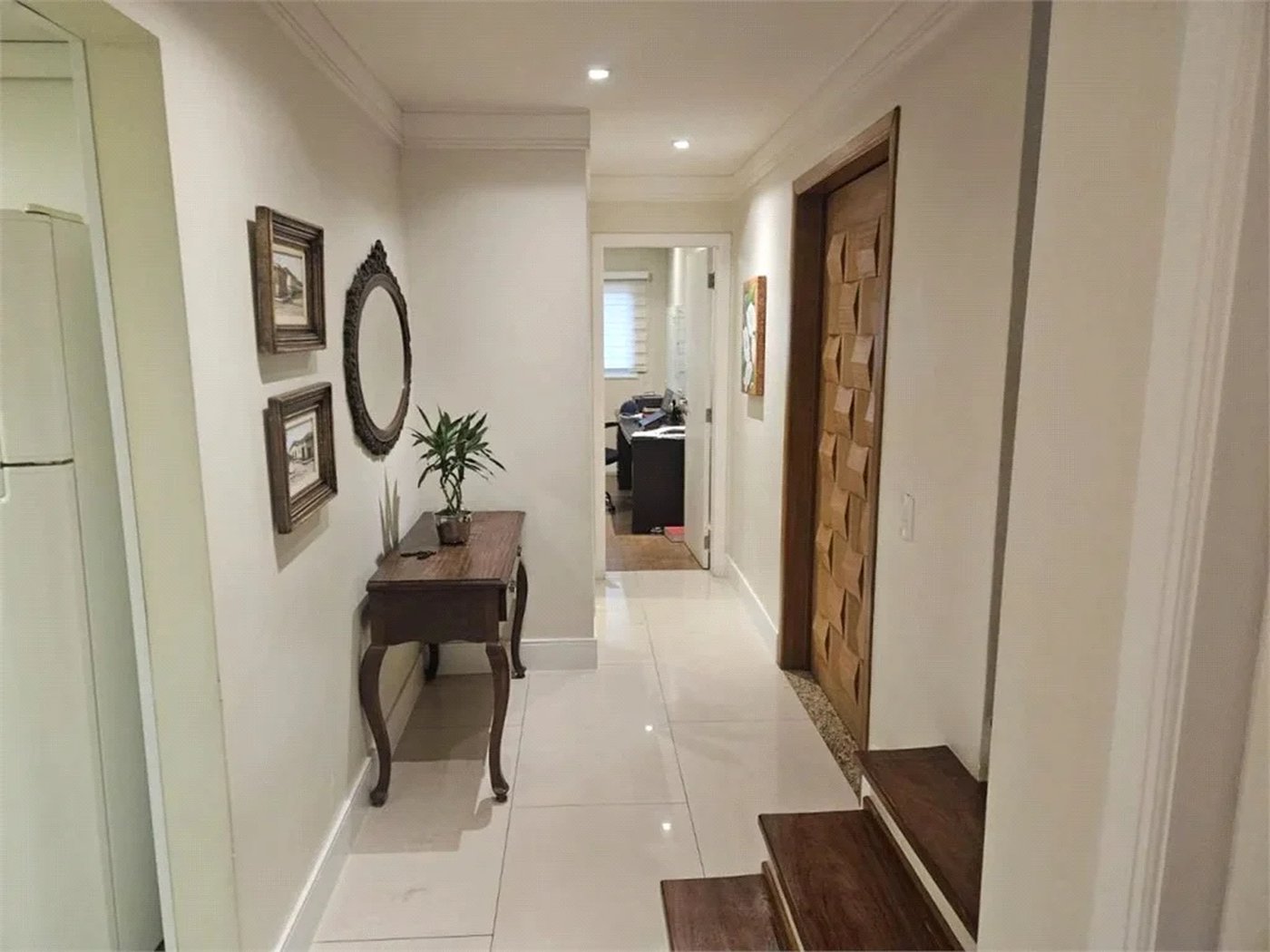 Sobrado à venda com 4 quartos, sendo 2 suítes, em Brooklin Paulista, São Paulo, SP