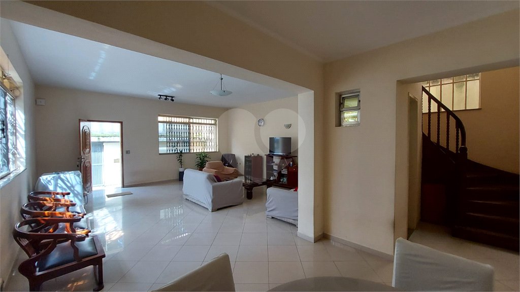 Casa à venda com 4 quartos, sendo 3 suítes, em Jardim Luzitânia, São Paulo, SP