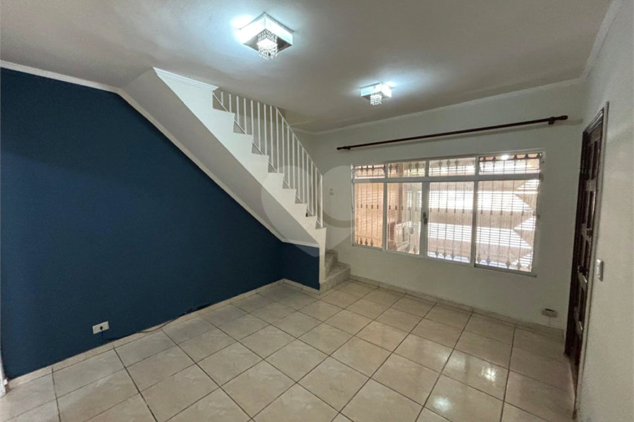 Sobrado à venda com 2 quartos em Jardim Vila Galvão, Guarulhos, SP