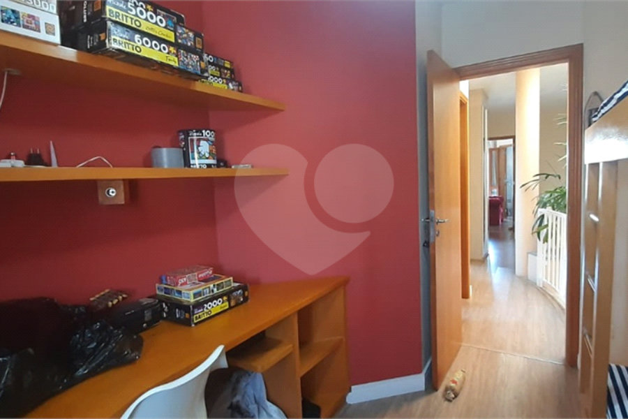 Casa à venda com 4 quartos, sendo 2 suítes,  em Jardim Paraíso, São Paulo, SP
