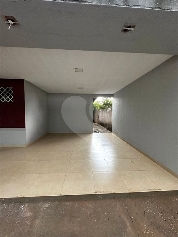 Casa à venda com 2 quartos em Jardim Ibirapuera, Ponta Porã, MS