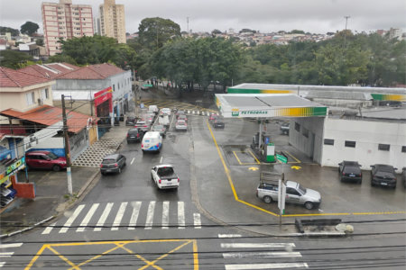 Sobrado à venda com 3 quartos, sendo 1 suíte,  em Jardim Jabaquara, São Paulo, SP