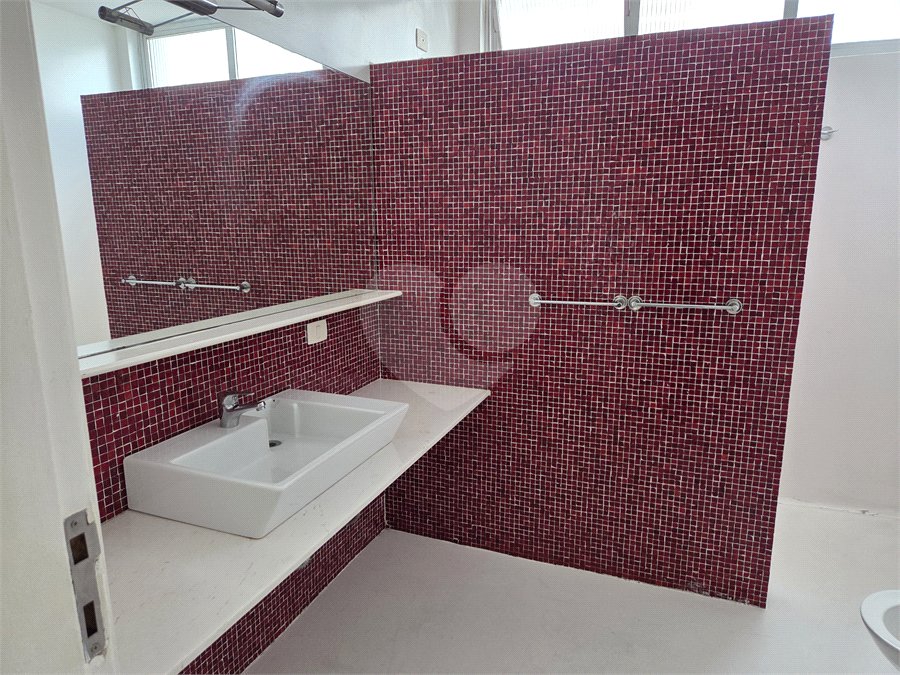 Apartamento à venda com 2 suítes em Cerqueira César, São Paulo, SP