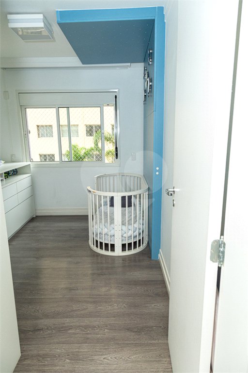 Apartamento à venda com 4 quartos, sendo 2 suítes, em Moema, São Paulo, SP