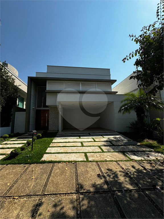 Casa à venda com 4 quartos, sendo 2 suítes,  no condomínio Montblanc, Sorocaba - SP