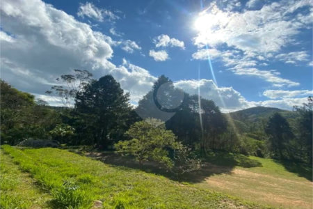 Sítio à venda com 6 quartos, sendo 1 suíte, no Centro (são João Novo), São Roque, SP