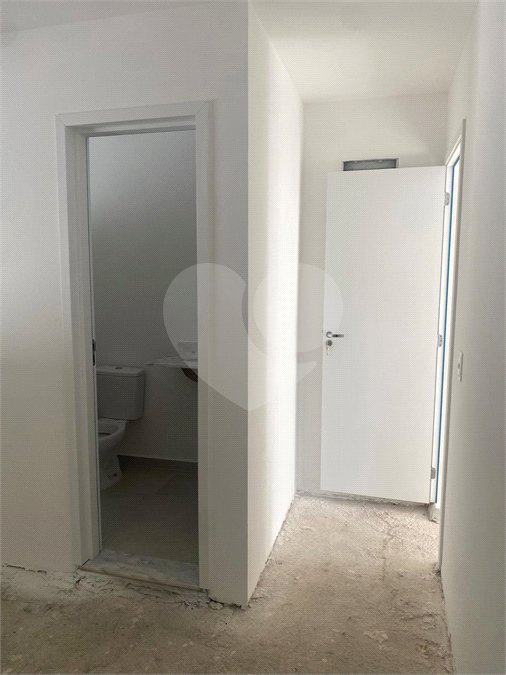 Casa à venda com 2 suítes no condomínio Vila Ilha de Creta, Valinhos - SP