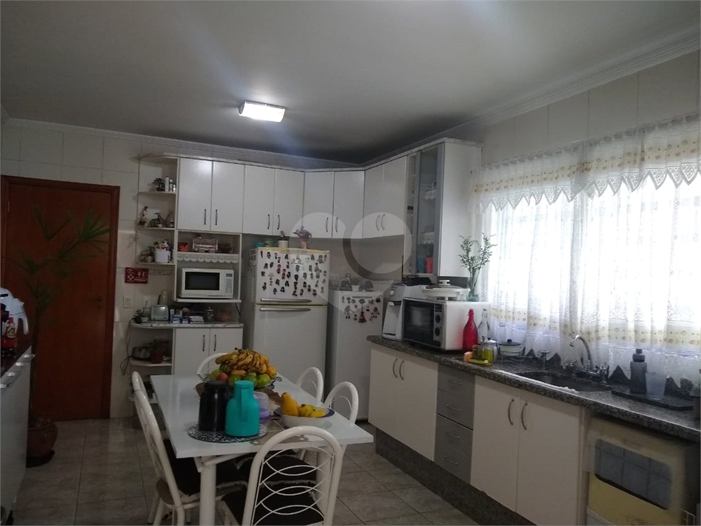 Sobrado à venda com 3 suítes em Vila Nivi, São Paulo, SP
