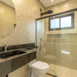 Casa à venda com 3 quartos, sendo 1 suíte, no condomínio Reserva do Vale, Caçapava - SP