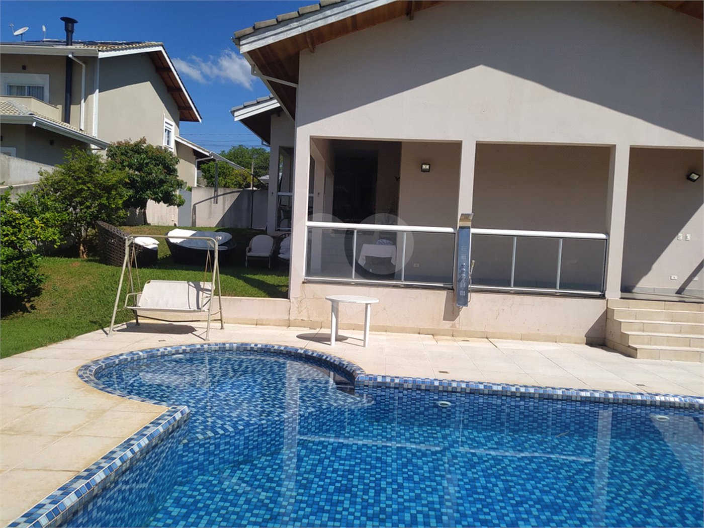 Casa em condomínio à venda com 4 suítes em Guaxinduva, Atibaia, SP
