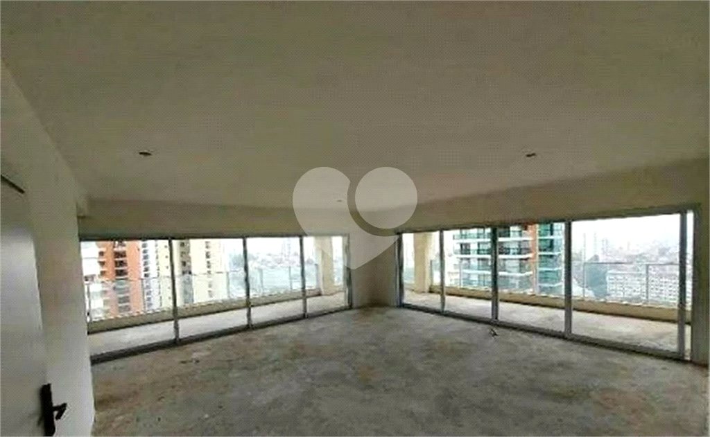 Apartamento à venda com 4 suítes em Santana, São Paulo, SP