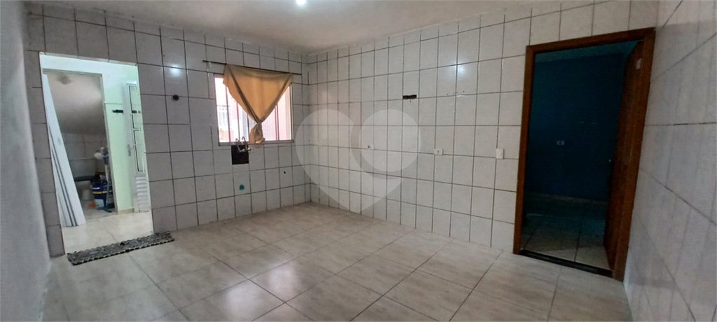 Sobrado à venda com 3 quartos, sendo 1 suíte, em Tremembé, São Paulo, SP