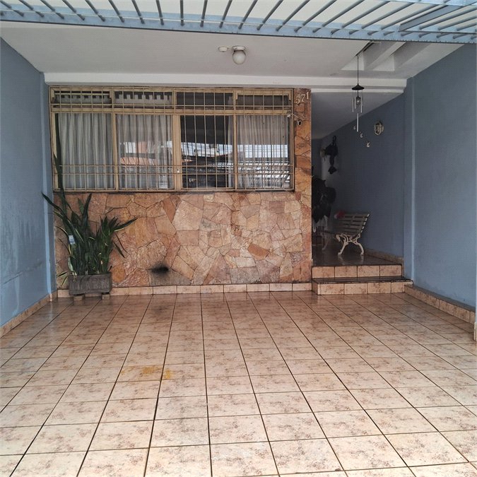 Casa à venda com 3 quartos, sendo 1 suíte,  em Jardim Campo Limpo, São Paulo, SP