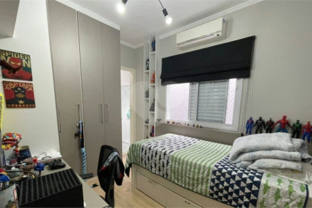 Sobrado à venda com 3 quartos, sendo 1 suíte, em Jardim Umuarama, São Paulo, SP