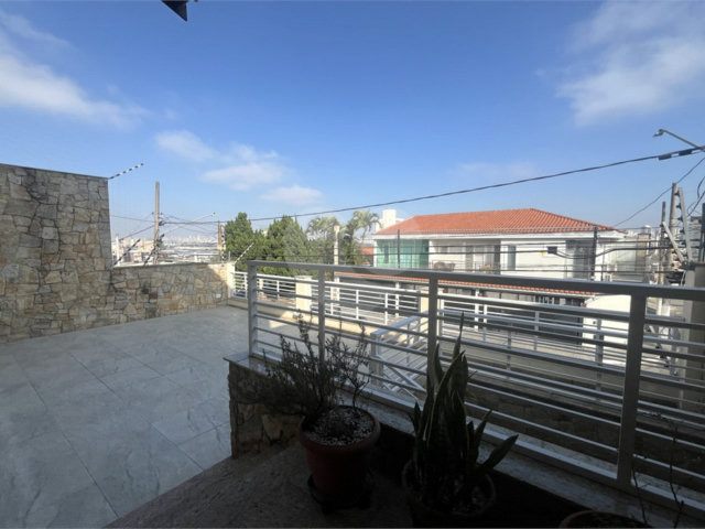 Casa à venda com 4 quartos, sendo 3 suítes,  em Vila Guilherme, São Paulo, SP