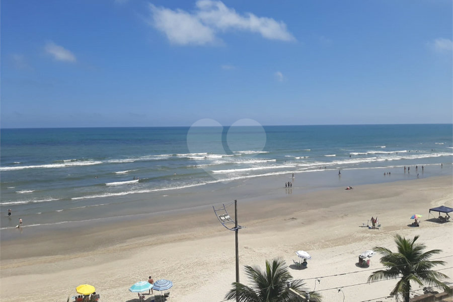 Apartamento à venda com 2 quartos, sendo 1 suíte,  no Centro, Mongaguá, SP