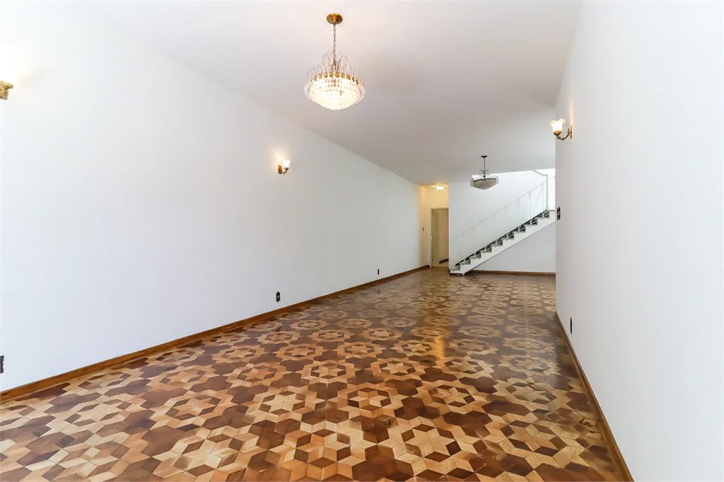 Casa à venda com 3 quartos, sendo 1 suíte, em Brooklin Paulista, São Paulo, SP