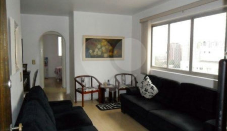 Apartamento à venda com 3 quartos, sendo 1 suíte,  em Moema, São Paulo, SP