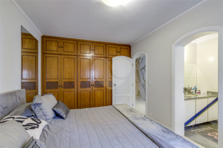 Apartamento à venda com 4 quartos, sendo 2 suítes, em Campo Belo, São Paulo, SP